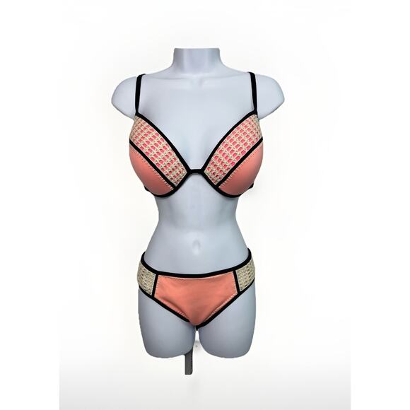 NEW VICTORIA'S SECRET Crochet Neon Nectar Surf Bikini Swimsuit 34DD Large Pink - Picture 1 of 8